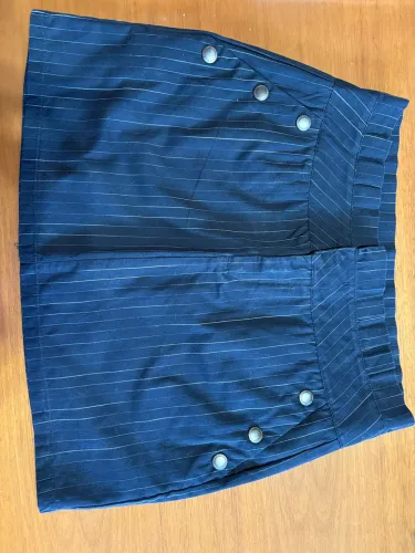 Saia CALVIN KLEIN preta, 40