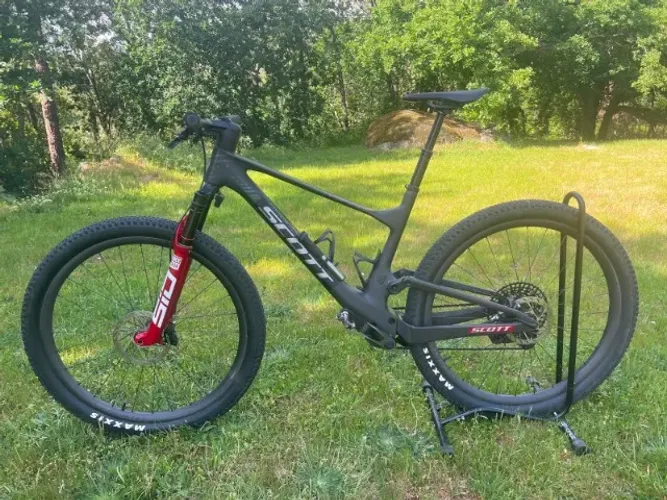 Scott Spark RC World Cup 2026 | Carbono | Flight Attendant | SRAM X0 AXS