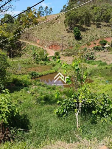 Sítio com 3 dormitórios à venda, 193600 m² por R$ 900.000,00 - Almeida Prado - Igaratá/SP