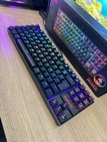 TECLADO MECÂNICO REDRAGON KUMARA V2
