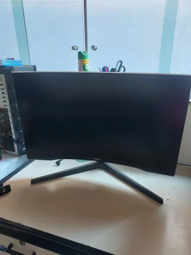 Monitor Gamer tela curva Samsung Odyssey G5, 32", QHD, 165Hz,