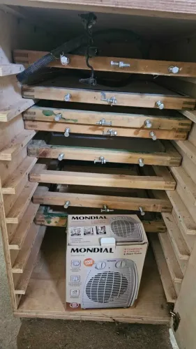 Estufa para serigrafia em MDF com aquecedor R$500