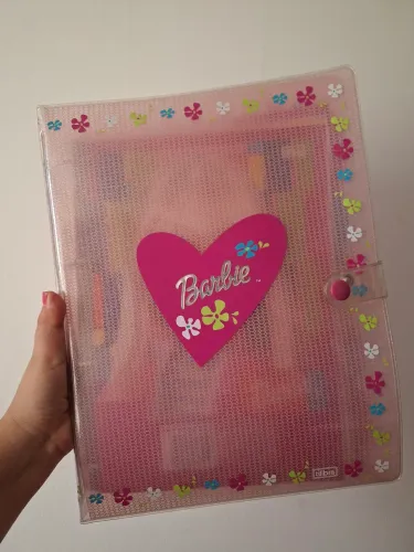 Fichário Barbie anos 2000