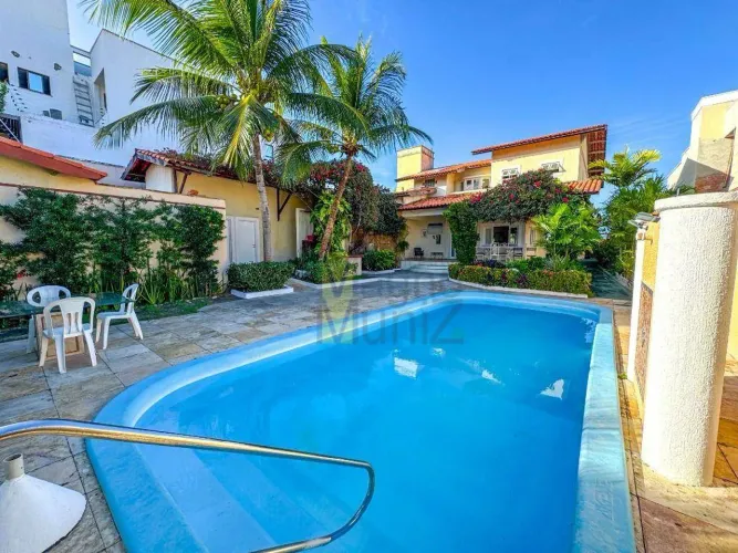 Casa duplex com piscina, 7 quartos, 5 suítes, De Lourdes, por R$ 1.650.000,00