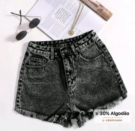 Short jeans escuro