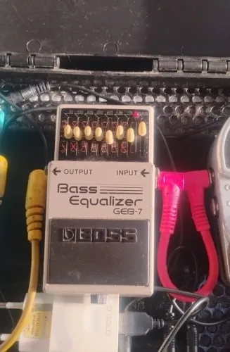 Pedal equalizador Boss