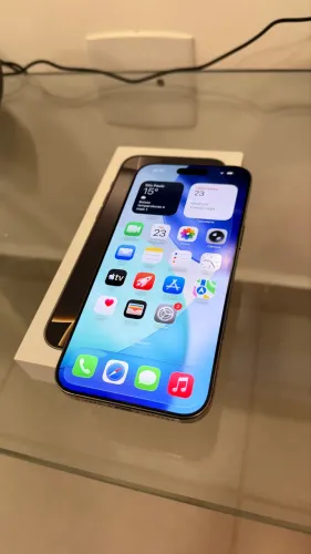 iPhone 16 Pro Max SEMINOVO 256gb 95% de bateria PRATA