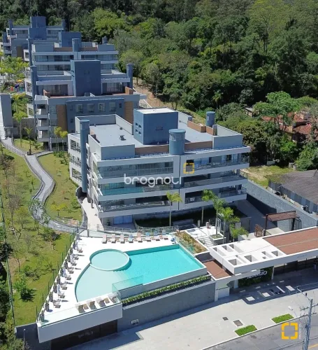 Apartamento 3 suítes - 2 vagas - Hobby box - Bairro Cacupé - Florianópolis - SC