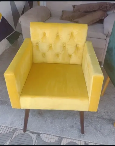 Poltrona retro/ fábrica sob medida