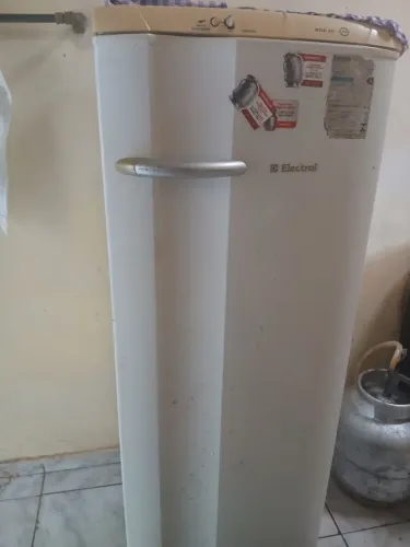 Vendo Geladeira Funcionando