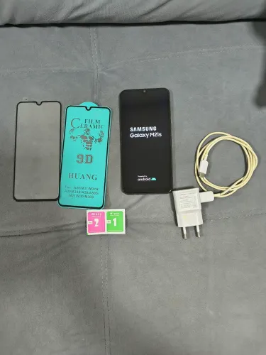 Celular Samsung m21s 64gb 4 de ram bateria 6000 mAh