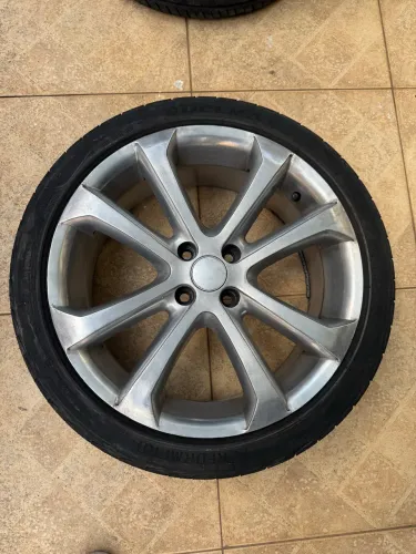 Rodas Gol G5 Power 17 com pneus 