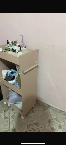 Carrinho auxiliar de estética 
