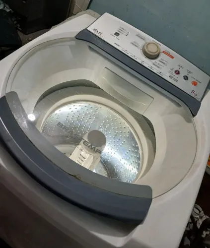Máquina de lavar Brastemp 9kg funcionando tudo. Top