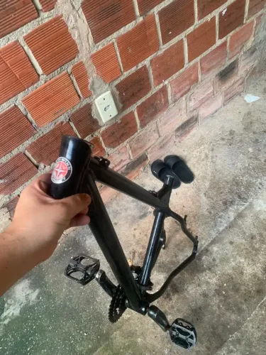Quadro Schwinn + suspensão suntour aro 26