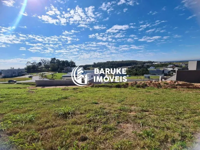 Terreno à venda no bairro Parque Villa dos Pinheiros