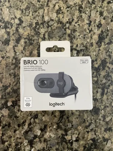 Webcam Full HD logitech brio 100 com microfone