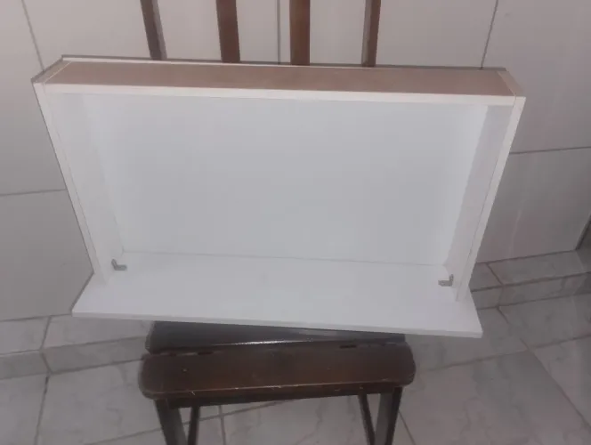 Prateleira pra banheiro etc