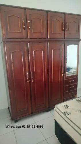 Guarda roupa casal - madeira - *