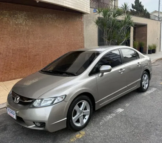 Honda Civic Sedan LXS 1.8/1.8 Flex 16V Aut. 4P 2010