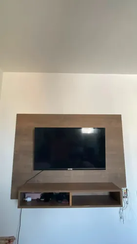 TV TCL 32" + PAINEL
