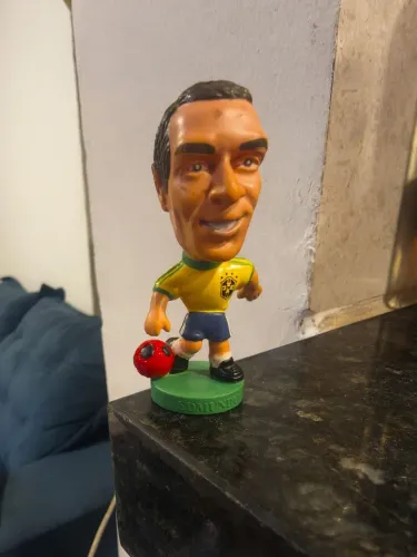Boneco minicraque da copa do mundo 98