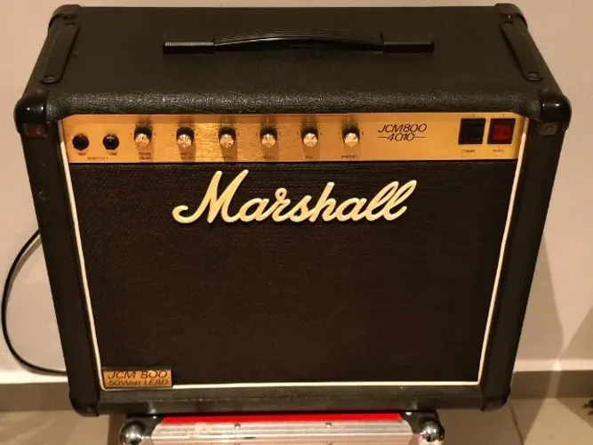 Amplificador Marshall Jcm800 4010 50W LEAD 1982 Made in England ( o lendário )