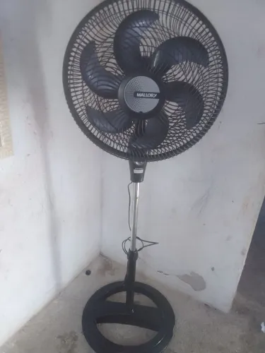 Vendo ventilador de coluna