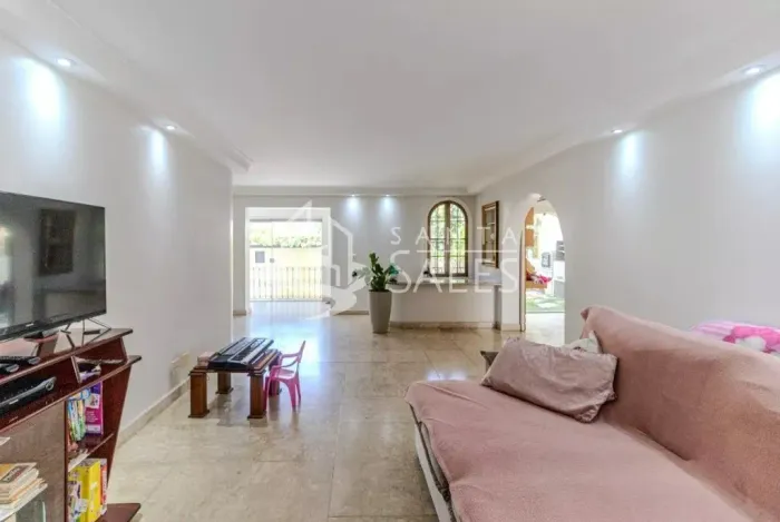 Imperdível oportunidade: Casa à venda no Pacaembu, São Paulo-SP, com 3 quartos, 1 suíte, 3