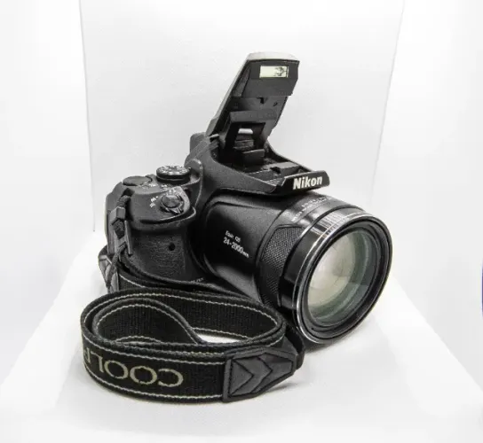 Câmera Coolpix P900