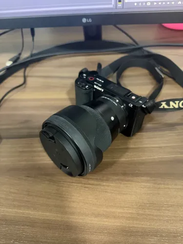 Zve 10 + Lente Sigma 16mm 1.4