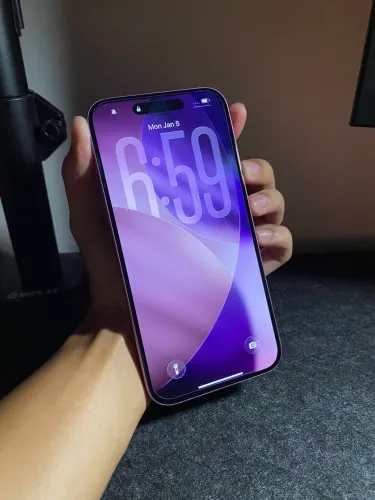 iPhone 16 plus pink 