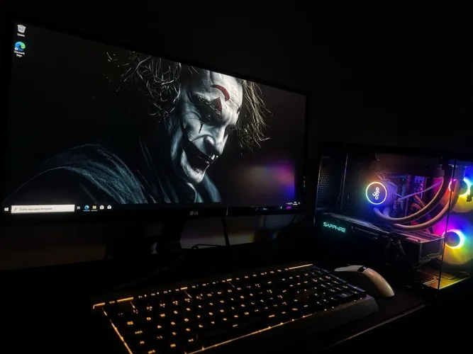PC Gamer GTA RP / Fortnite / Valorant + Monitor 29