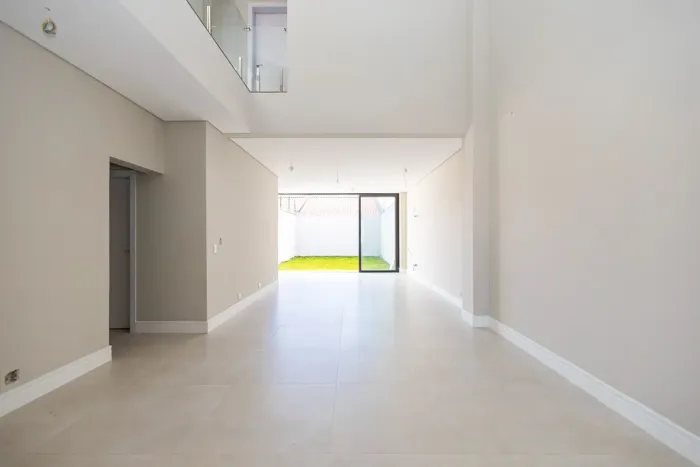 Casa com 3 dormitórios à venda, 185 m² por R$ 1.890.000,00 - Guabirotuba - Curitiba/PR