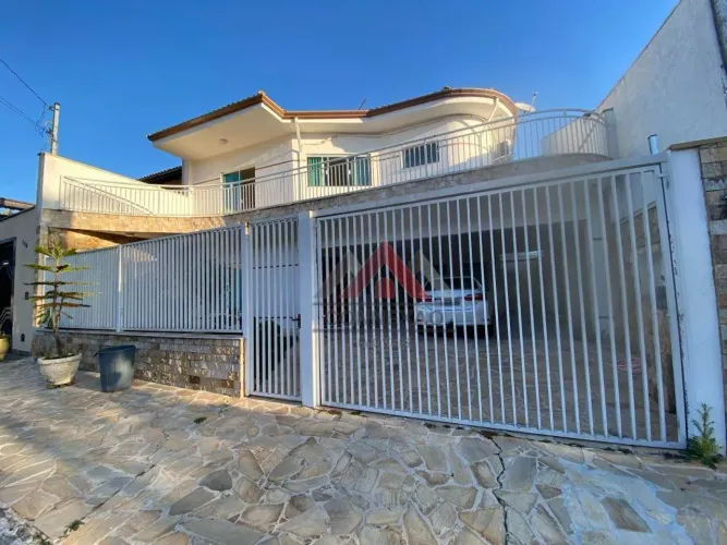 Sobrado com 4 dormitórios à venda, 420 m² por R$ 1.400.000,00 - Jardim Altos de Suzano - S