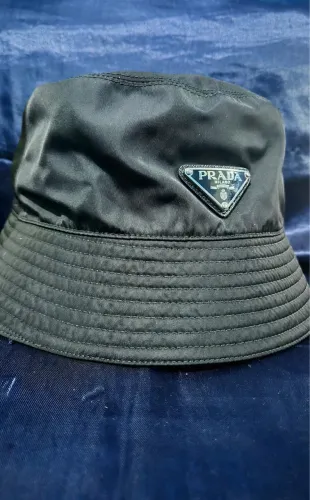 Chapéu Bucket Prada Preto