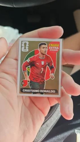 Figurinha do CR7 legendi ouro valor a combinar *