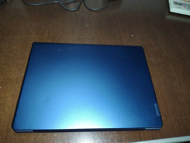 Ultrabook Lenovo ideapad 330s com i5 e SSD.