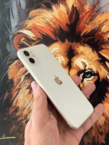 iPhone 11, 64gigas, bateria 74%, Face ID ok!