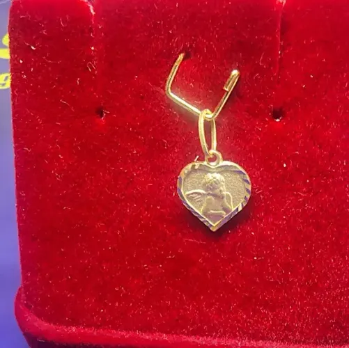Pingente Coração Anjo da Guarda Ouro 18 Kilates Peso 0.59 Grama 9 mm                      