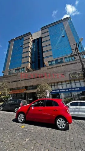 BENTOALVES aluga sala aerea, com 67 m2. Possui uma sala ampla, dois banheiros. Uma vaga de