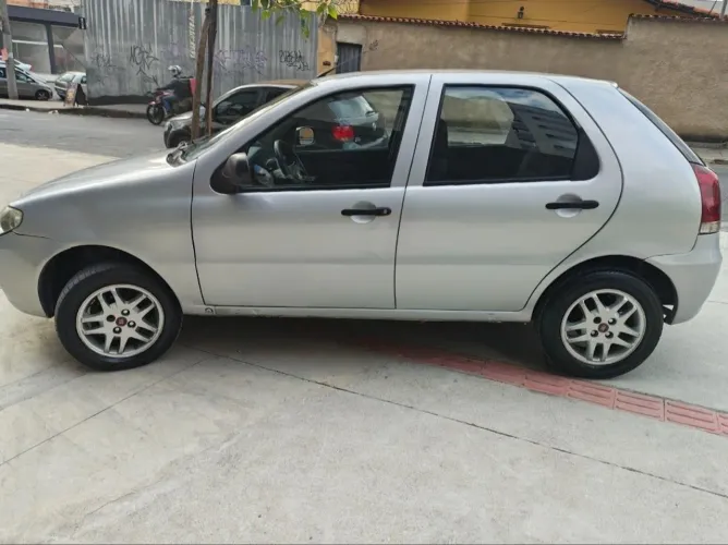 Fiat Palio 1.0 Economy Fire Flex 8V 4P 2013