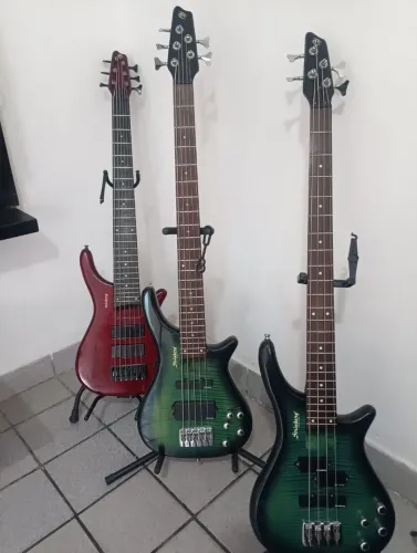 Baixos Strinberg 4, 5 e 6 cordas