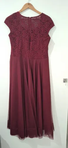 Vestido de festa Marsala