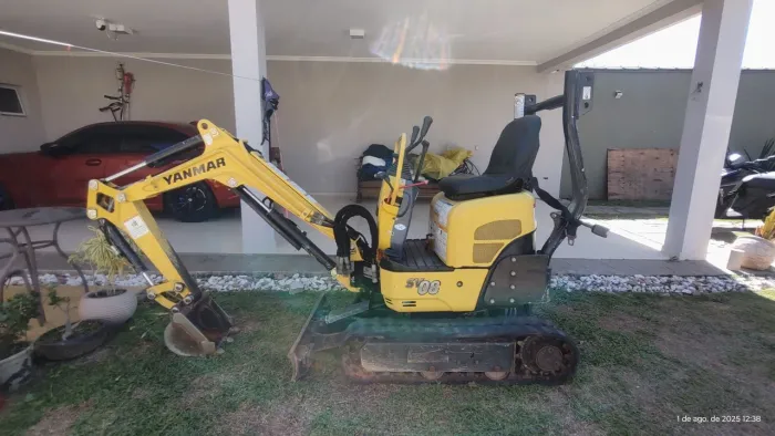 Miniescavadeira Yanmar SV08 
