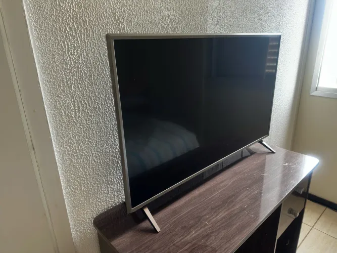 TV 43 LG 4K SMART 43UM7510PSB - Usada