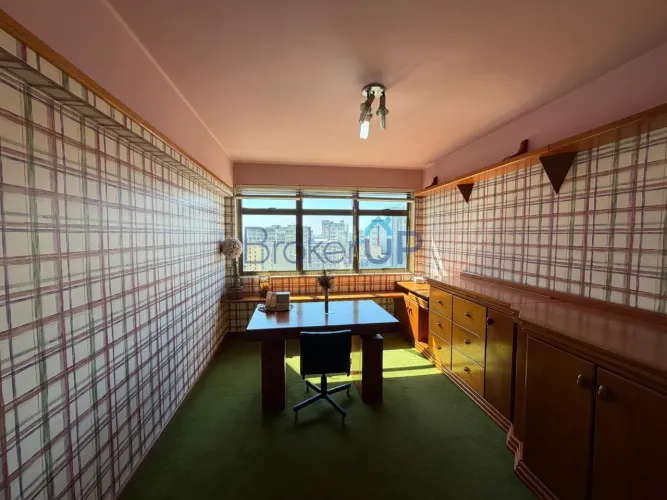 Sala em Centro Histórico - Porto Alegre, RS