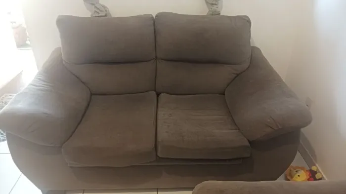 Vendo sofá usado