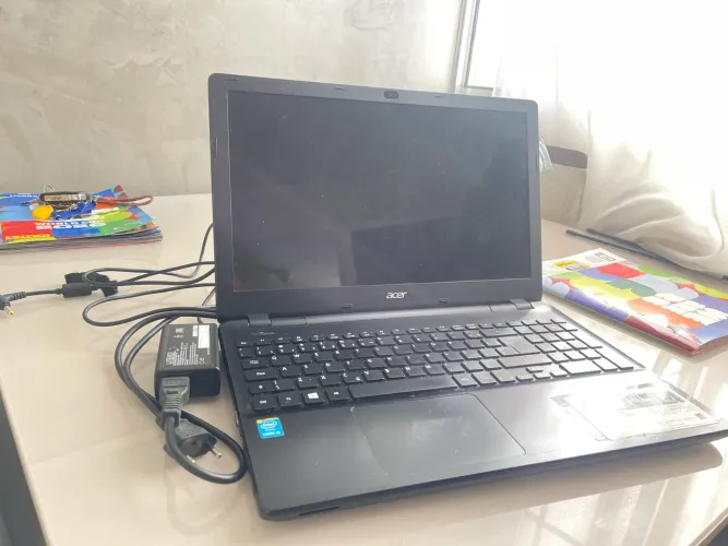 Notebook Acer Aspire E5-571-598P | i5 | 12GB RAM | SSD 256GB