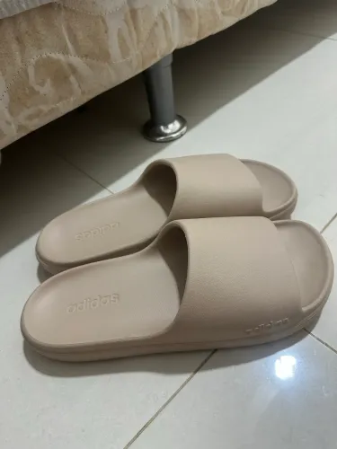 Chinelo Adidas Adilette Lumia 42/43 Novo Nunca Usado